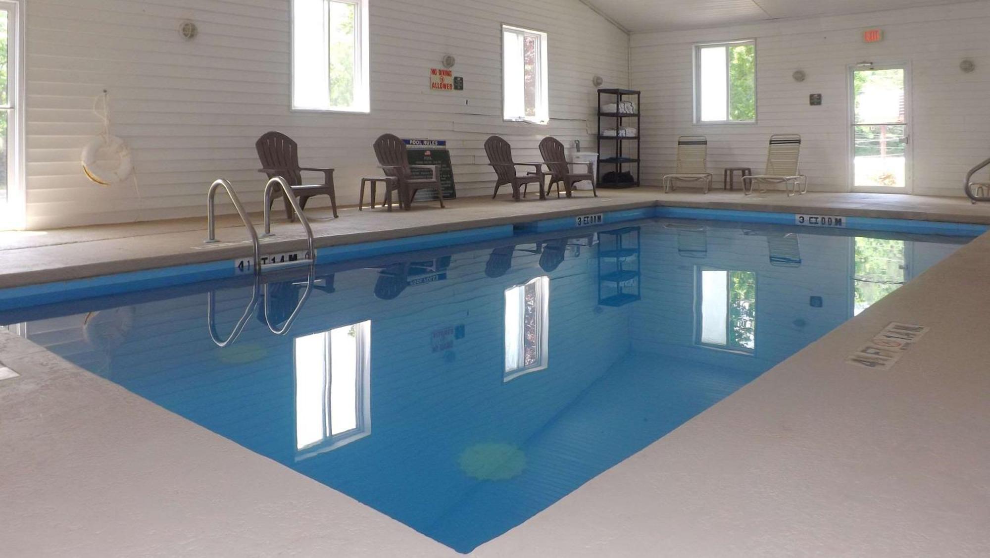 Clarion Pointe-Dillard Near Blue Ridge Mountains Hotel ภายนอก รูปภาพ